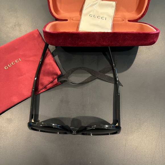 Gucci Womens Butterfly 54mm Sunglasses - Picture 5 of 7